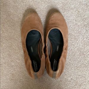 Rockport total motion suede flats